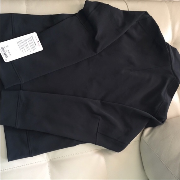 NWT MELN LULULEMON SOJOURN JACKET MELANITE MEDIUM - Picture 3 of 7